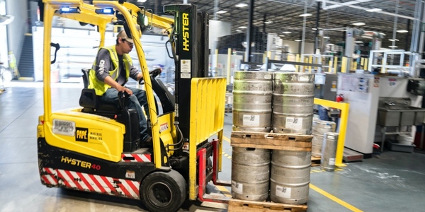 How wearable devices can help reduce injuries from forklifts and moving vehicles